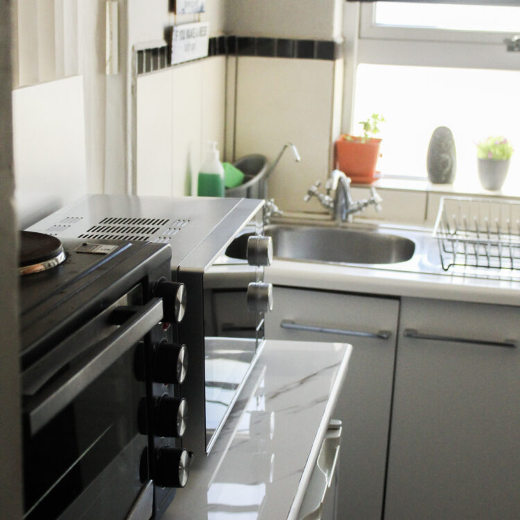 Aloe guest room kitchen